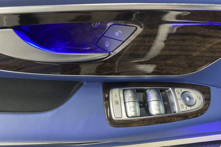 Used Mercedes-Benz Vito 2021 2.0T Business Version 7 Seats
