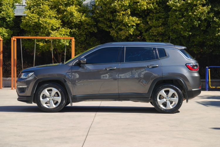 Used Jeep Compass 2017 200T Automatic Family Edition