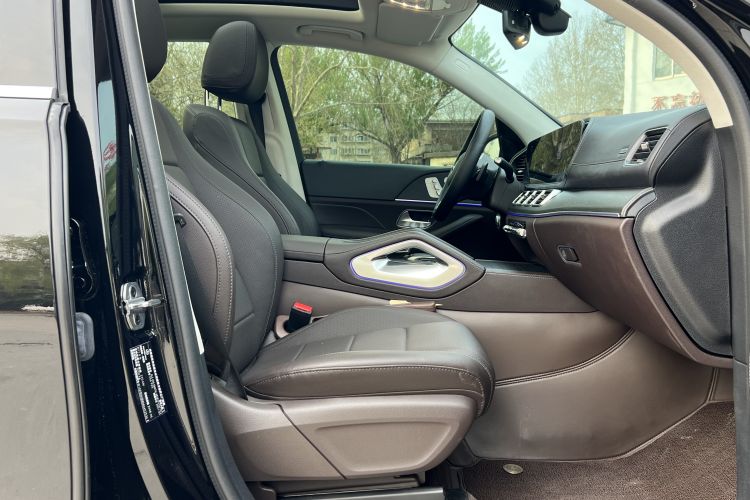 Used Mercedes-Benz GLE 2021 GLE 450 4MATIC Luxury Model Interior 7