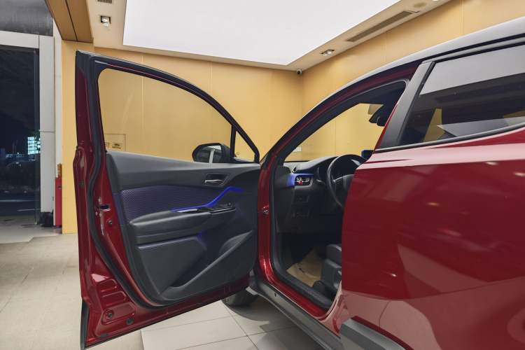 Used Toyota IZOA 2018 2.0L Yichi Edition China V Standard
