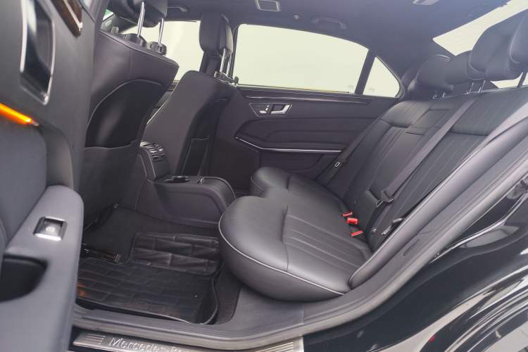 Used Mercedes-Benz E-Class 2015 Facelift E 200 L
