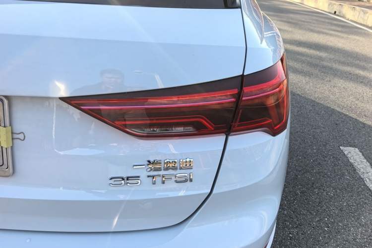 Used Audi Q3 2019 35 TFSI Advanced Dynamic Edition
