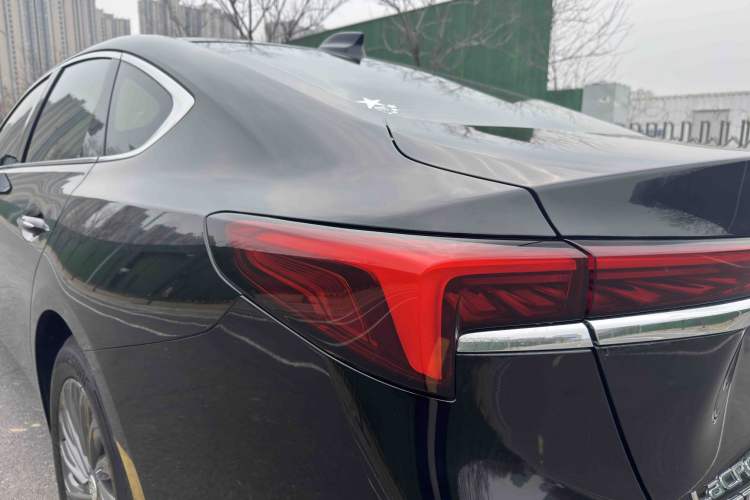 Used Buick LaCrosse 2025 28T Platinum Edition
