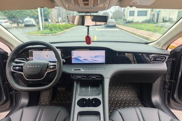 Used Roewe D7 2025 DMH 125km World Champion Edition
