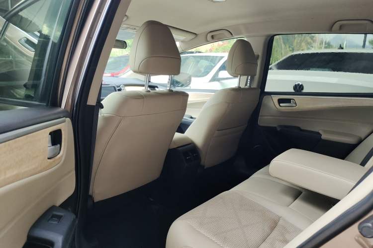 Used Honda Jade 2013 1.8L automatic Comfort version 5 seats