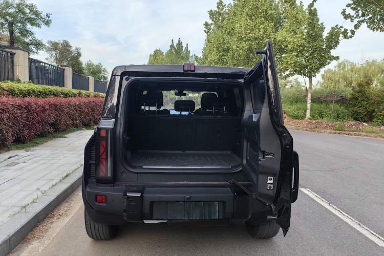 Used iCAR 03T 2024 520km Two-Wheel Drive Long-Range Version Trunk