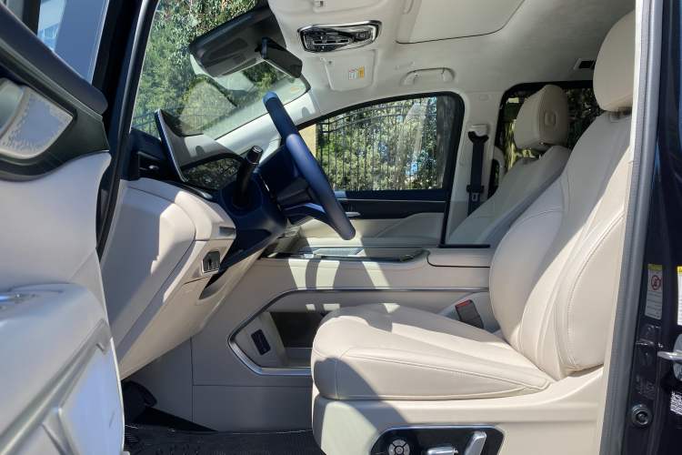 Used Wey Gaoshan 2023 Four-Wheel-Drive Executive Extended Version