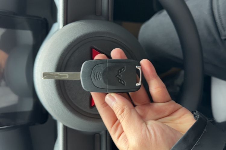 Used Wuling Zhiguang New Energy 2025 Model 305km Ambitious Edition Interior 10