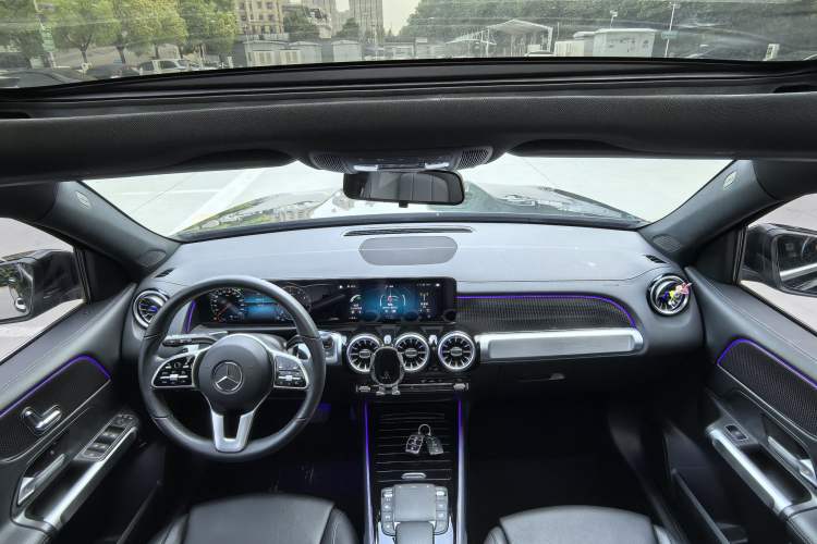 Used Mercedes-Benz GLB 2021 GLB 200 Dynamic Edition Interior 5