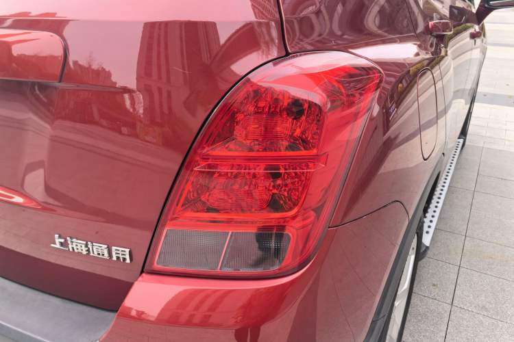 Used Chevrolet Trax 2014 1.4T Automatic Two-Wheel Drive Luxury Model Exterior 7