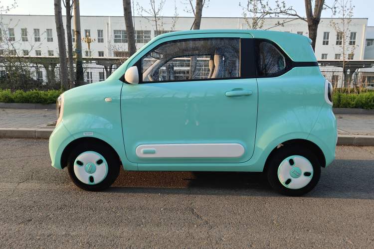 Used Bestune Pony 2024 170km Range Energizing Horse Exterior 6