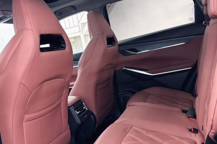 Used Changan CS75 PLUS 2023 3rd Generation 1.5T Automatic Prestige Model
