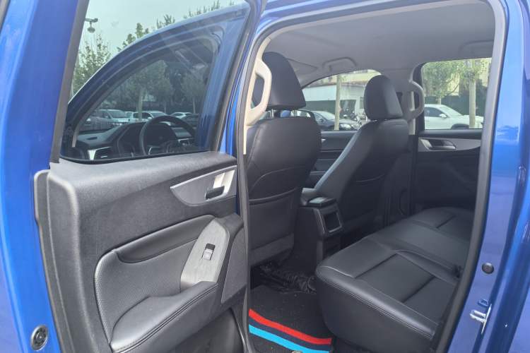 Used Great Wall Poer 2021 2.0T Commercial Version Automatic Diesel Two-Wheel Drive Elite Trim with Long Bed – GW4D20M Interior 3