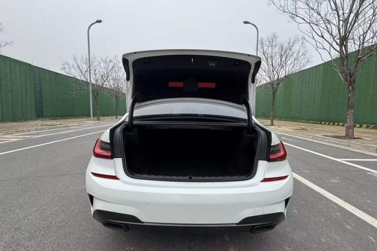 Used BMW 3 Series 2022 325Li M Sport Night Edition Package