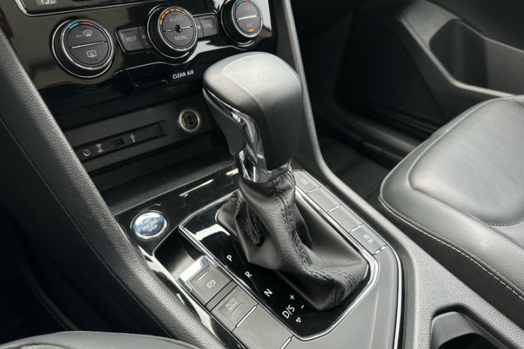 Used Volkswagen Tiguan L 2018 330TSI Automatic Two-Wheel Drive Luxury Edition