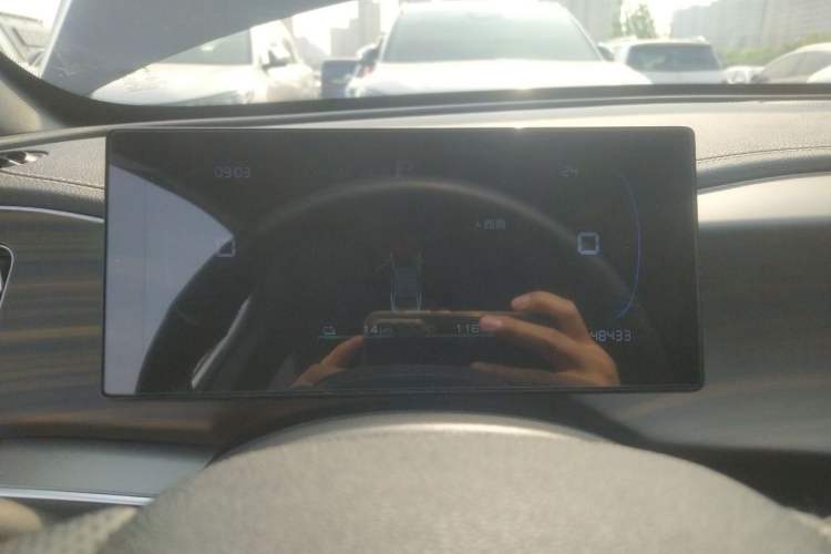 Used BYD Qin PLUS 2023 Champion Edition DM-i 120KM Beyond Model Odometer Close Up