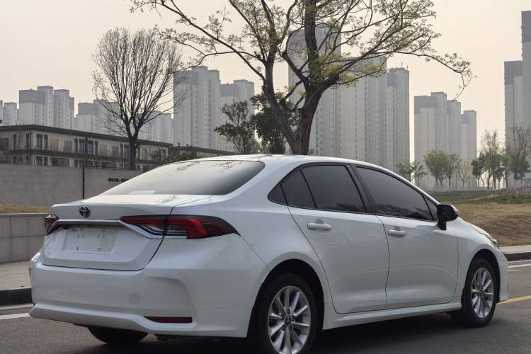 Used Toyota Corolla 2019 Dual-Engine 1.8L E-CVT GL-i Elite Edition
