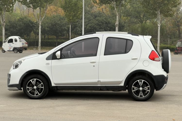 Used Geely Auto Panda Classic 2015 1.5L Automatic Cool & Fun Edition
