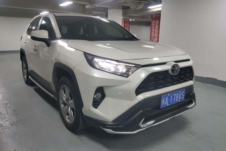 Used Toyota RAV4 2020 2.0L CVT Two-Wheel Drive Fashion PLUS Edition Exterior 1