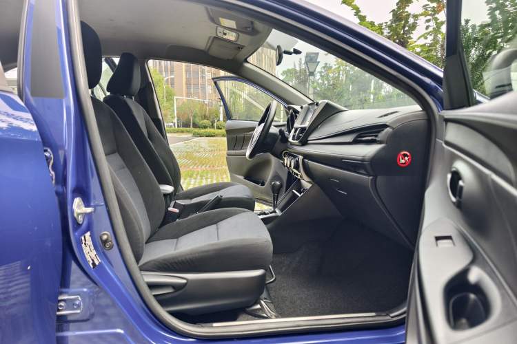 Used Toyota YARiS L Zhi Xiang 2017 1.5E CVT Dynamic Edition Interior 10