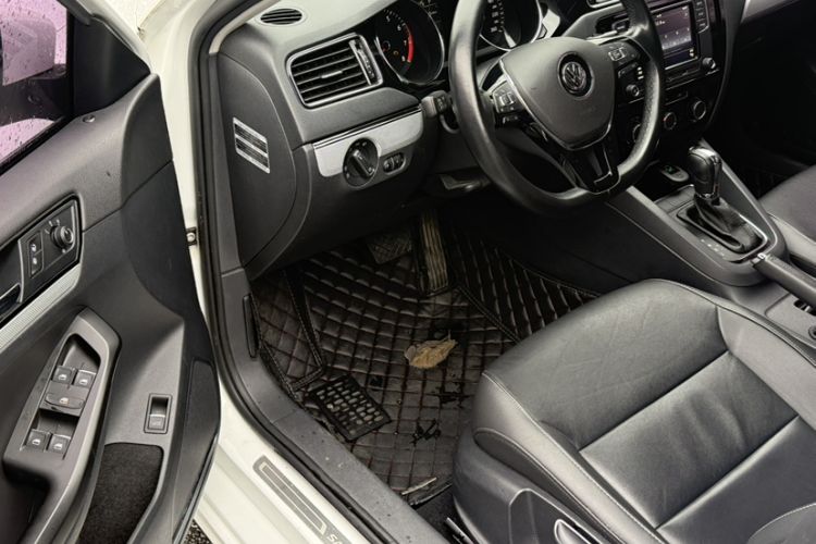 Used Volkswagen Sagitar 2017 1.6L Automatic Comfort Model