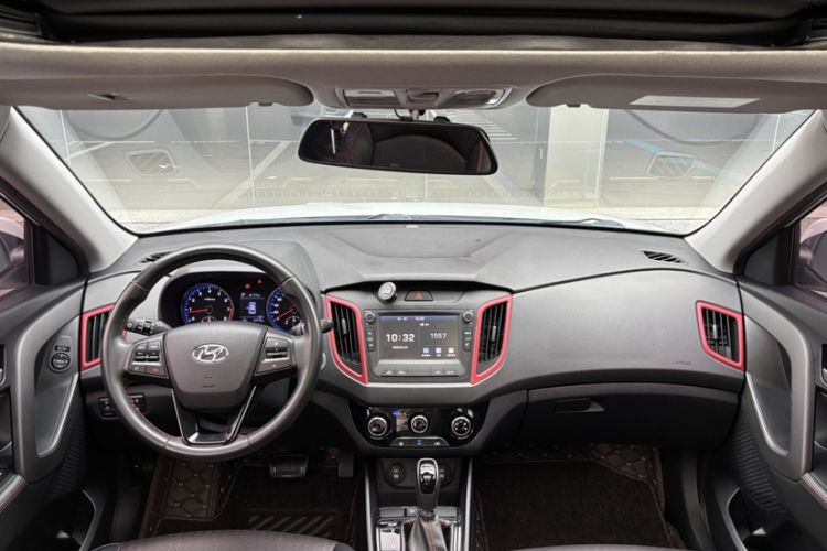 Used Hyundai ix25 2017 1.4T Automatic Smart Version
