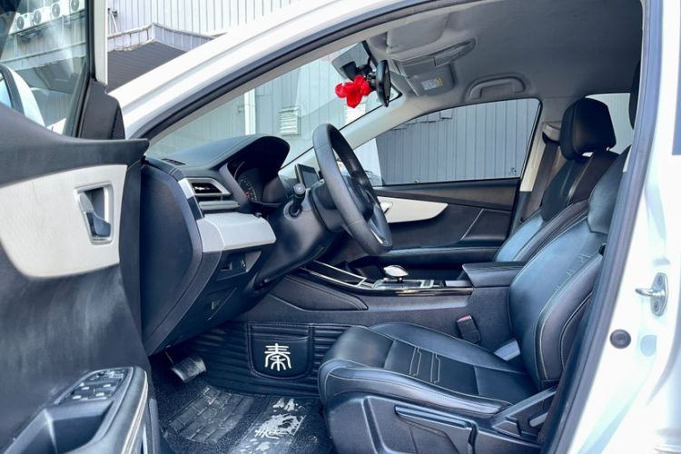 Used BYD Qin New Energy 2019 Standard Edition for Travel Interior 1