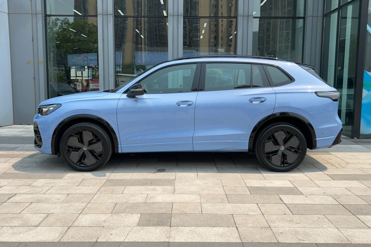 Used Volkswagen Tiguan L 2024 PRO 380TSI Four-Wheel Drive R-Line Prestige Edition Exterior 7