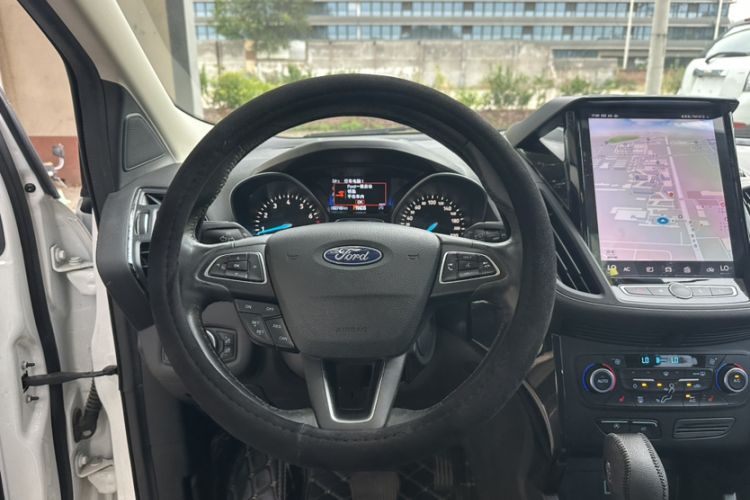 Used Ford Kuga 2019 EcoBoost 180 Two-Wheel-Drive Titanium Plus Model China VI Standard