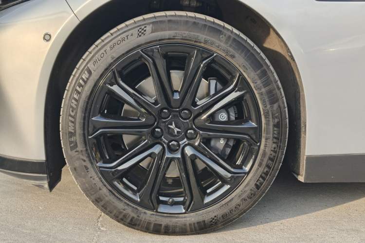 Used XPeng P7 2022 670N+
