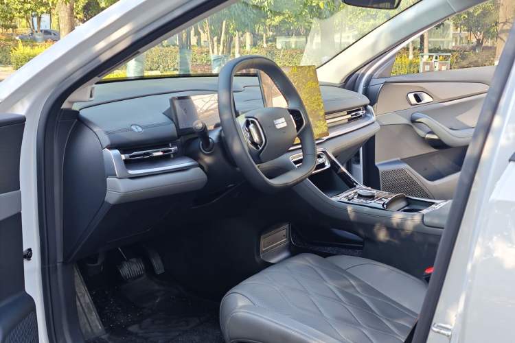 Used Geely Galaxy Galaxy A7 2025 Model EM-i 70km Launch Edition