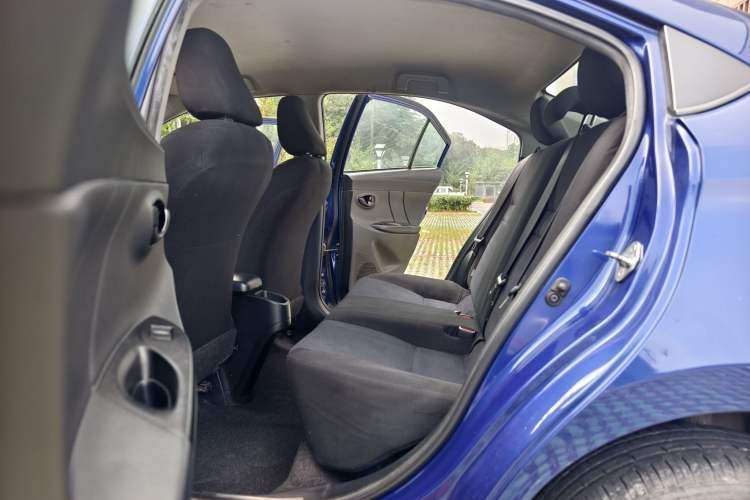 Used Toyota YARiS L Zhi Xiang 2017 1.5E CVT Dynamic Edition Interior 3