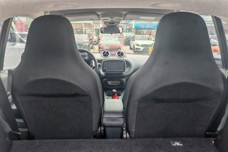 Used smart fortwo 2018 1.0L 52kW Hardtop Dynamic Version China V