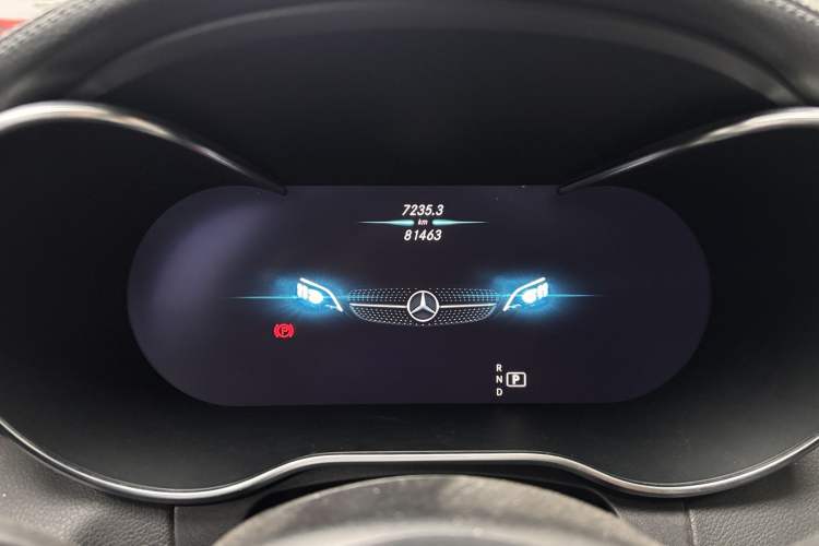 Used Mercedes-Benz C-Class 2020 C 260 Coupe Odometer Close Up