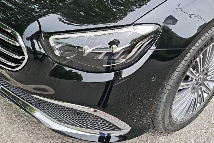 Used Mercedes-Benz E-Class 2023 E 300 L Luxury Model Left Front Headlight