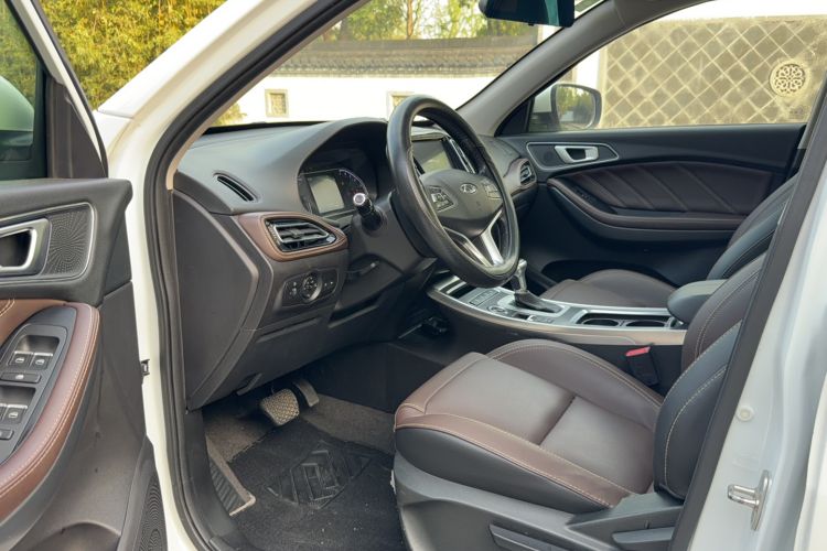 Used Chery Tiggo 7 2018 FLY Model 1.5T Automatic Jingxiang Edition China V Standard Left Rear Seat