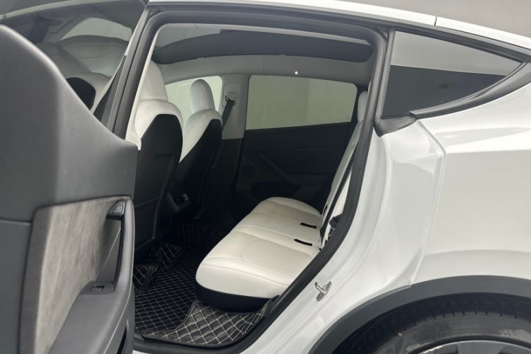 Used Tesla Model Y 2021 Performance High-Performance All-Wheel-Drive Version Interior 2