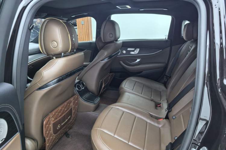 Used Mercedes-Benz E-Class 2022 Revised E 300 L Sport Luxury Edition Exterior 7