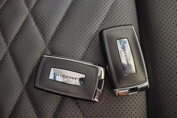 Used Jaguar F-PACE 2023 P250 HSE Exterior 6