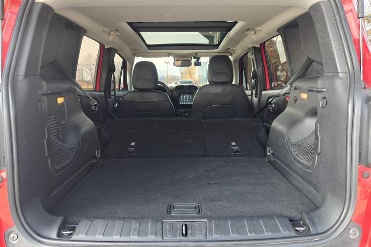 Used Jeep Renegade 2018 Connected Large Screen Version 180TS Automatic Four-Wheel Drive All-Terrain Version