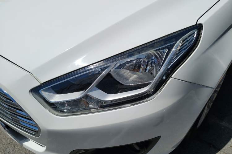 Used Ford Escort 2015 1.5L Automatic Comfort Edition