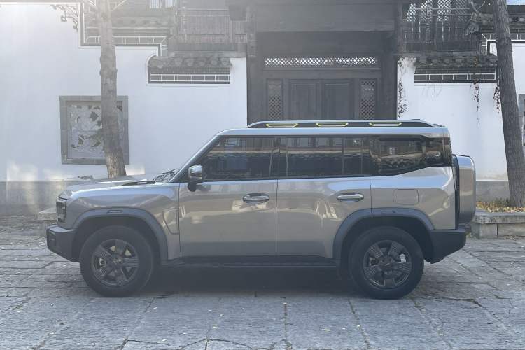 Used JETOUR Traveler 2023 1.5T Two-Wheel Drive Discovery PRO
