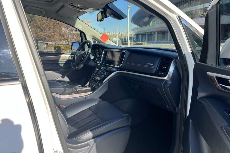 Used GAC Trumpchi M8 2020 390T Deluxe Edition
