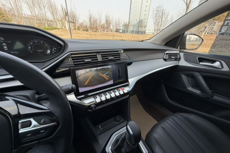 Used Peugeot 408 2022 1.6T Light-Chasing Edition Interior 3