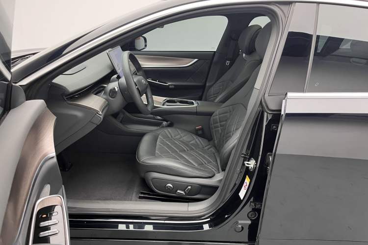 Used CHANGAN NEVO A07 2024 Pure Electric "True Fragrance" Edition 515 Prestige Model Left Front Seat