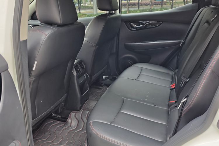 Used Nissan Qashqai 2023 Classic 2.0L CVT XV Comfort Edition Interior 3