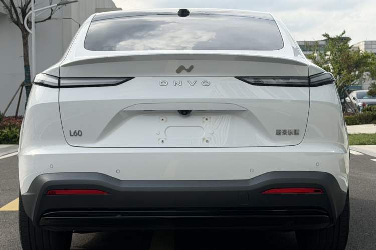 Used ONVO L60 2024 60 kWh Rear-Drive Version