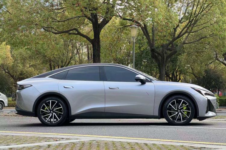 Used ARCFOX Alpha S5 2024 560MAX 185kW