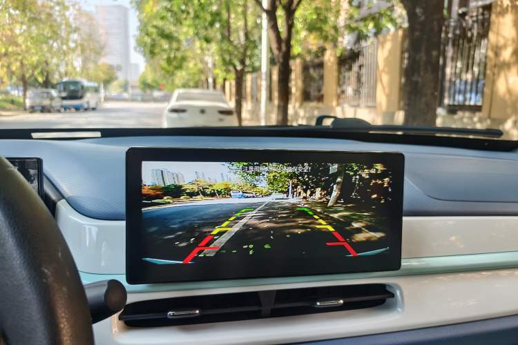 Used Dongfeng NAMMI BOX 2022 Light Wind Edition 201KM Advanced Model Interior 6