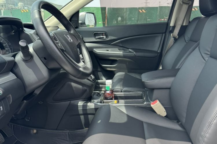 Used Honda CR-V 2016 2.0L Two-Wheel Drive Classic Edition